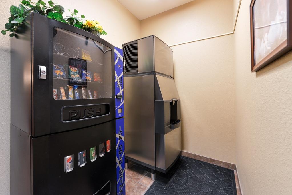 Country Hearth Inn & Suites Эдвардсвилл Удобства фото