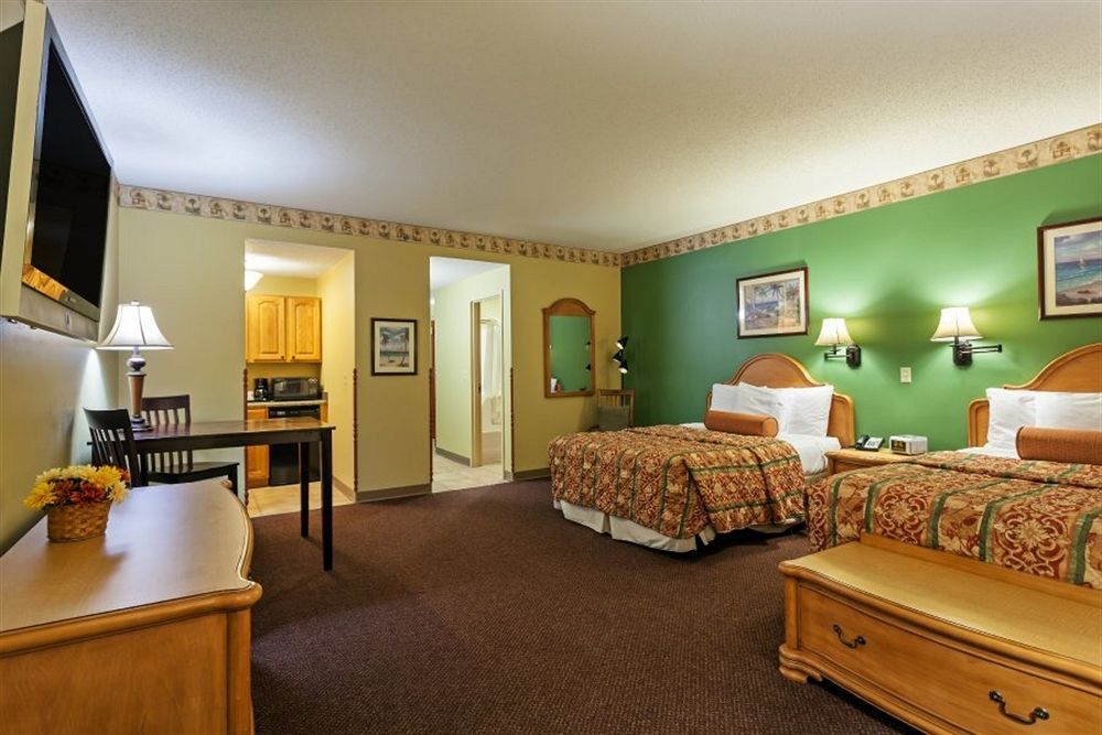 Country Hearth Inn & Suites Эдвардсвилл Экстерьер фото